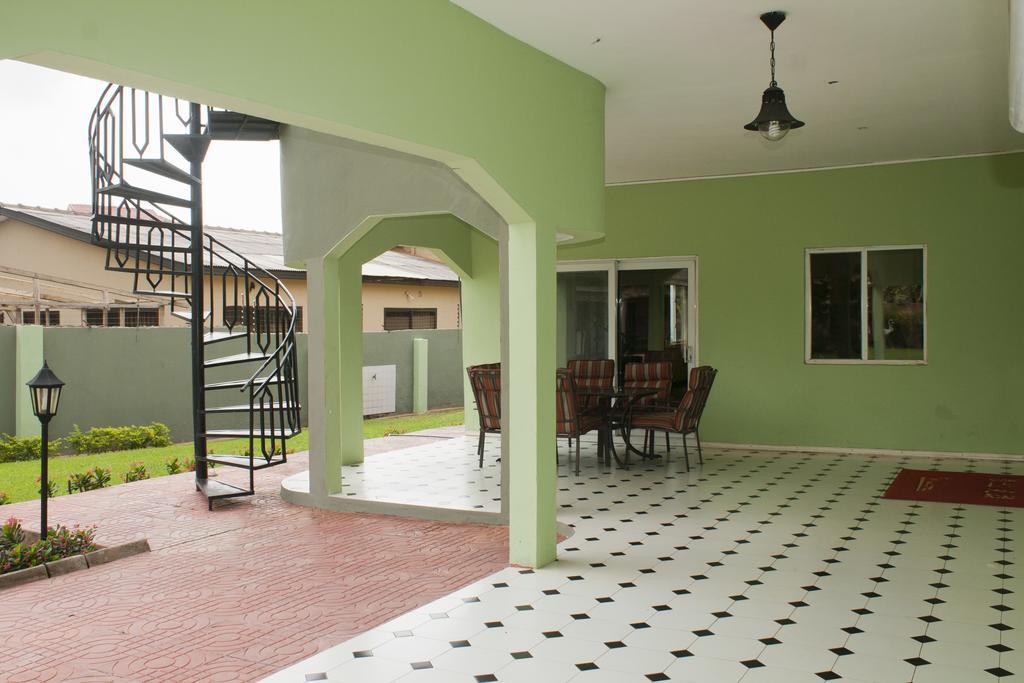 Quest Lodge Accra Luaran gambar